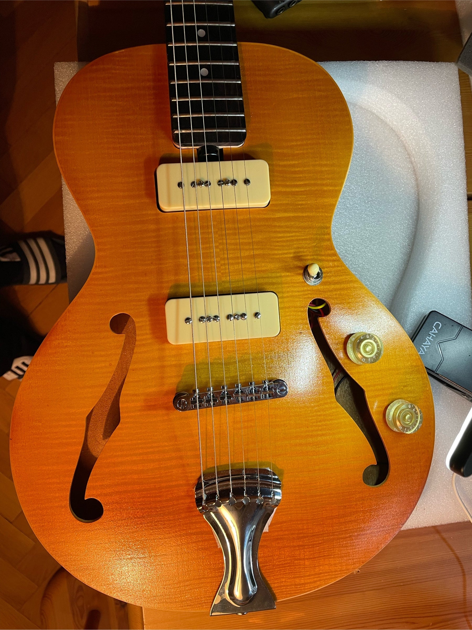 #11333 Order, Completed Guitar Photos, Based on PTM-128 Guitar Kit, Made by Jürgen Osuchowski (Germany)