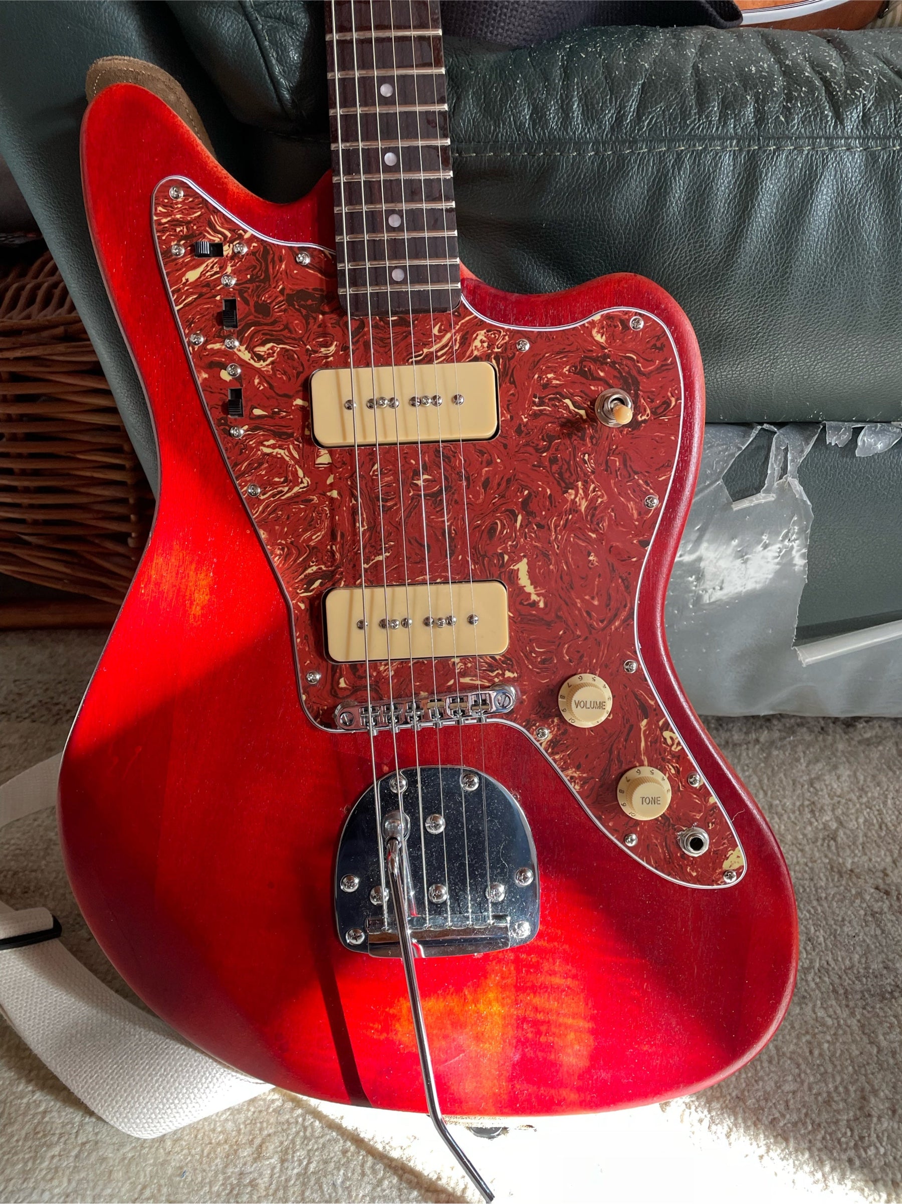 #18711 Order, Completed Guitar Photos, Based on PJM-915 Guitar Kit, Made by Jürgen Osuchowski (Germany)