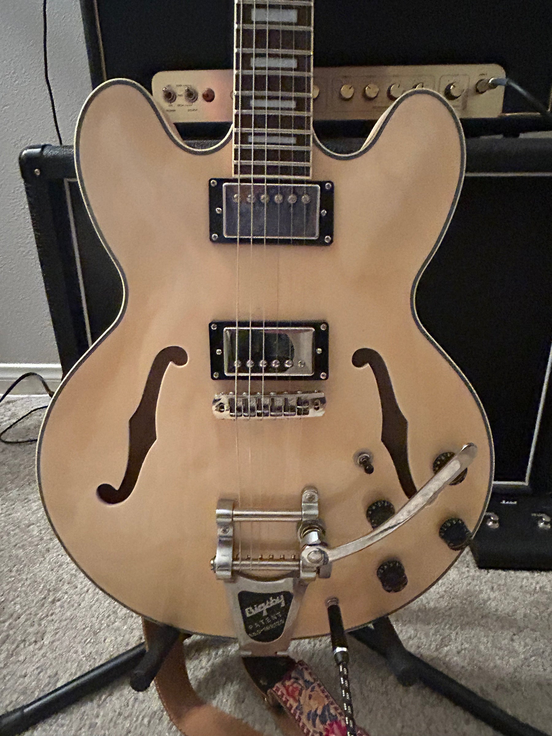 #17621 Order, Completed Guitar Photos, Based on PES335-27 Kit, Made by David Chumley (USA)