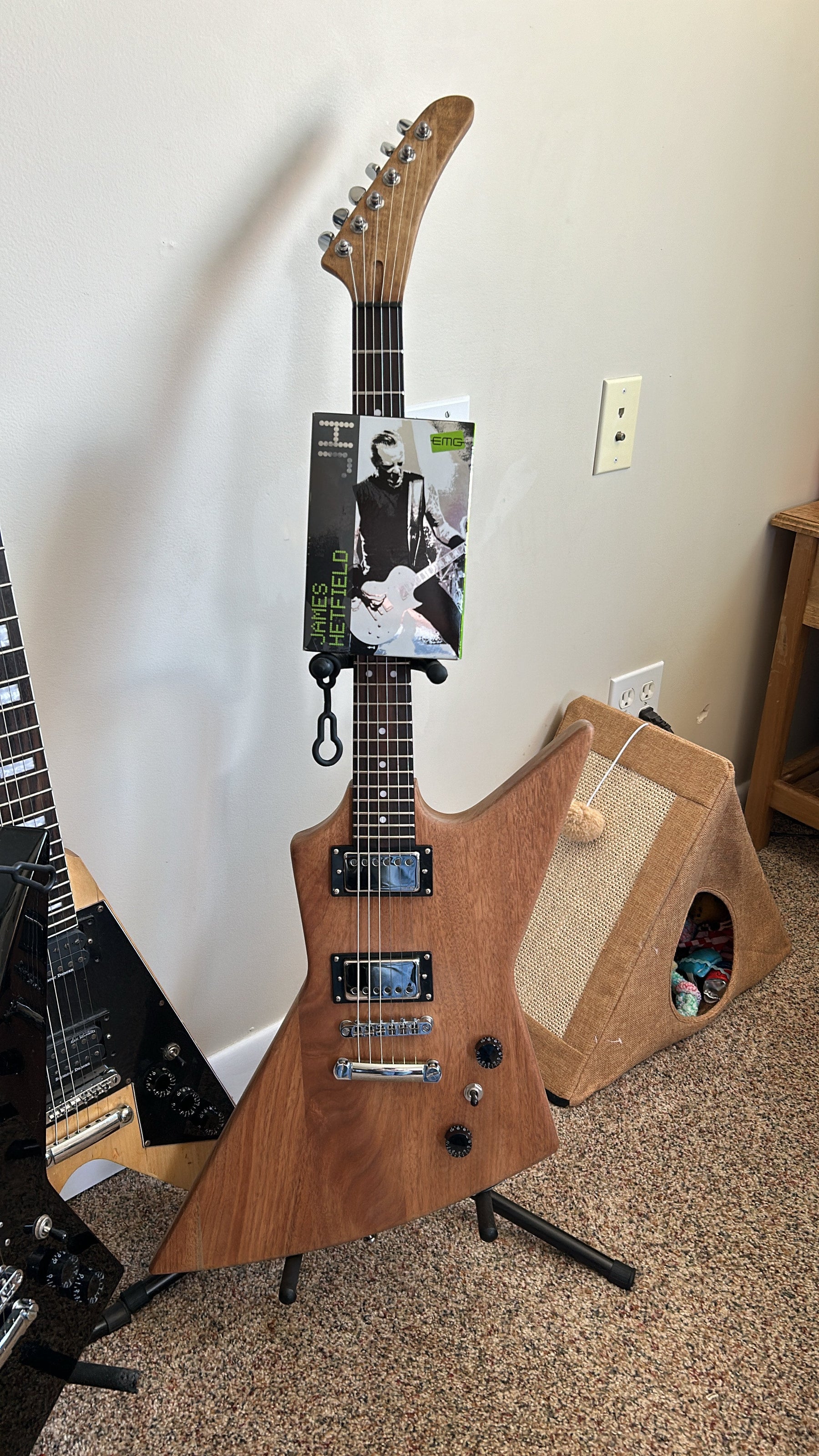 #17748 Order, Completed Guitar Photos, Based on PEX-525 Kit, Made by Garett Marshall (USA)