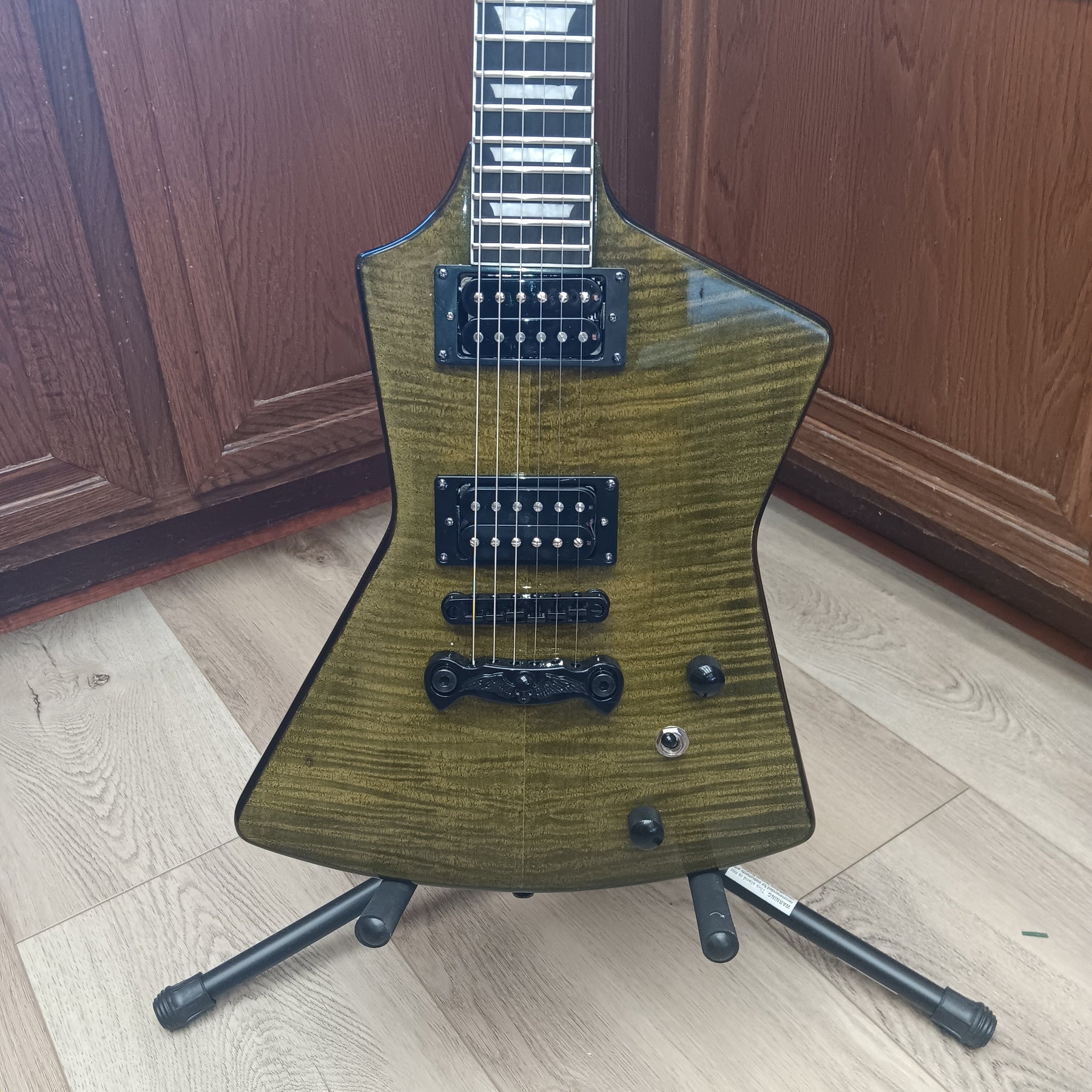 #17673 Order, Completed Guitar Photos, Based on PEX-617 DIY Electric Guitar Kit, Made by Ken Moore (USA)