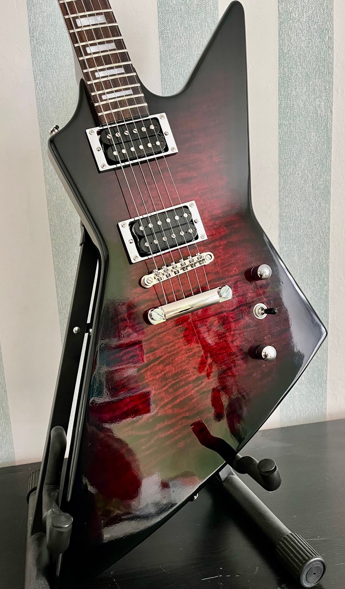 Building & Completed Guitar Photos of PEX-618 Guitar Kit, Made by Order #19726, Christian Stein (Germany)