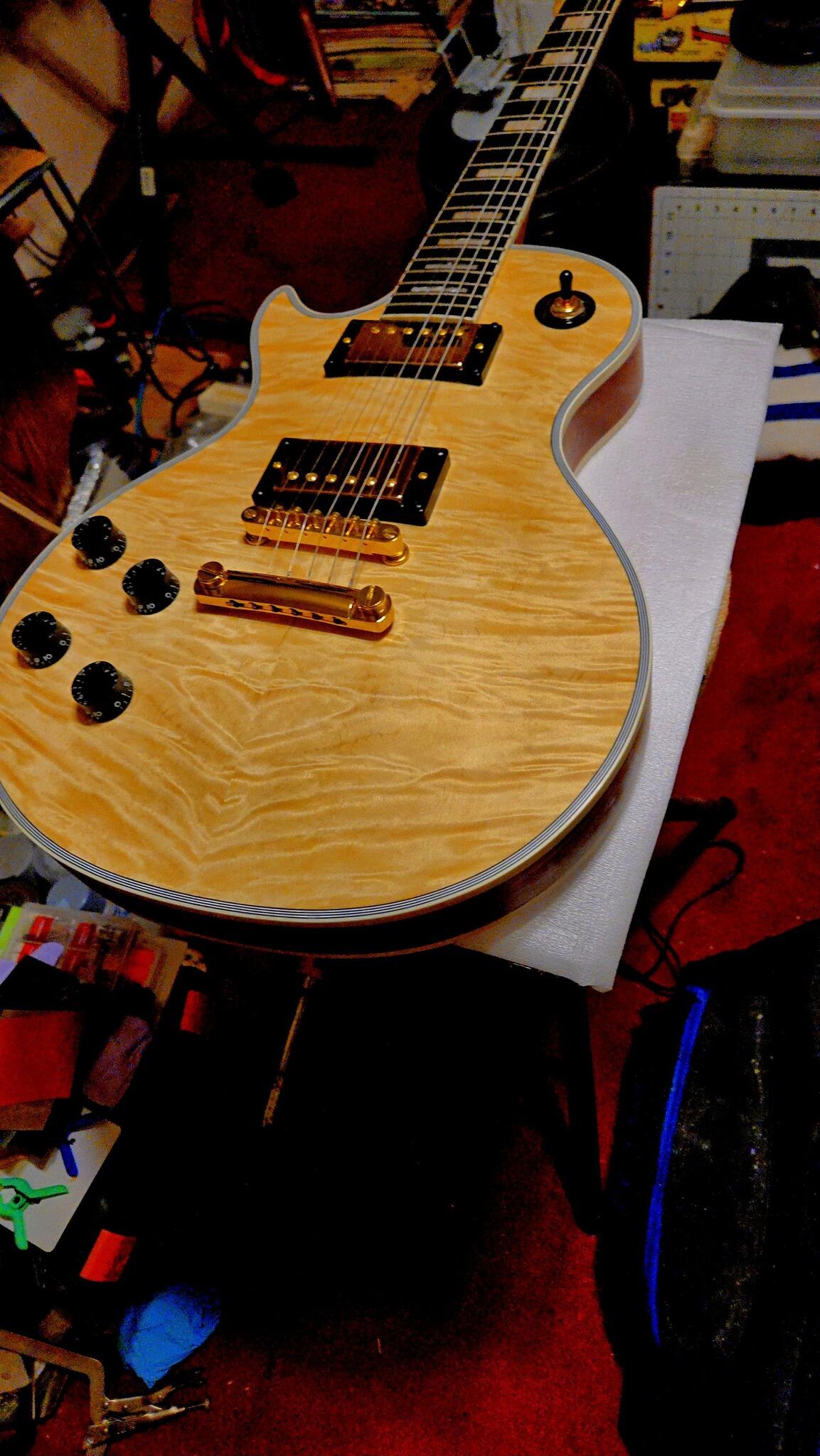 Completed Guitar Photos, Based on PLP-725 Guitar Kit, Made by Billy Smith (USA)