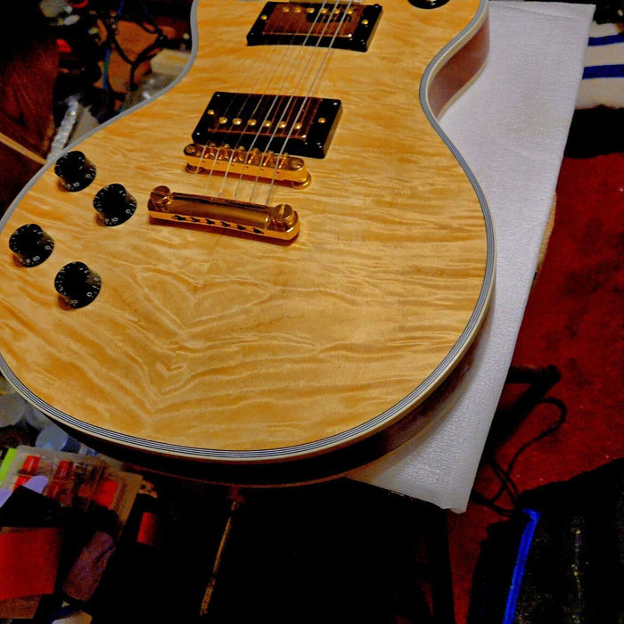 Completed Guitar Photos, Based on PLP-725 Guitar Kit, Made by Billy Smith (USA)