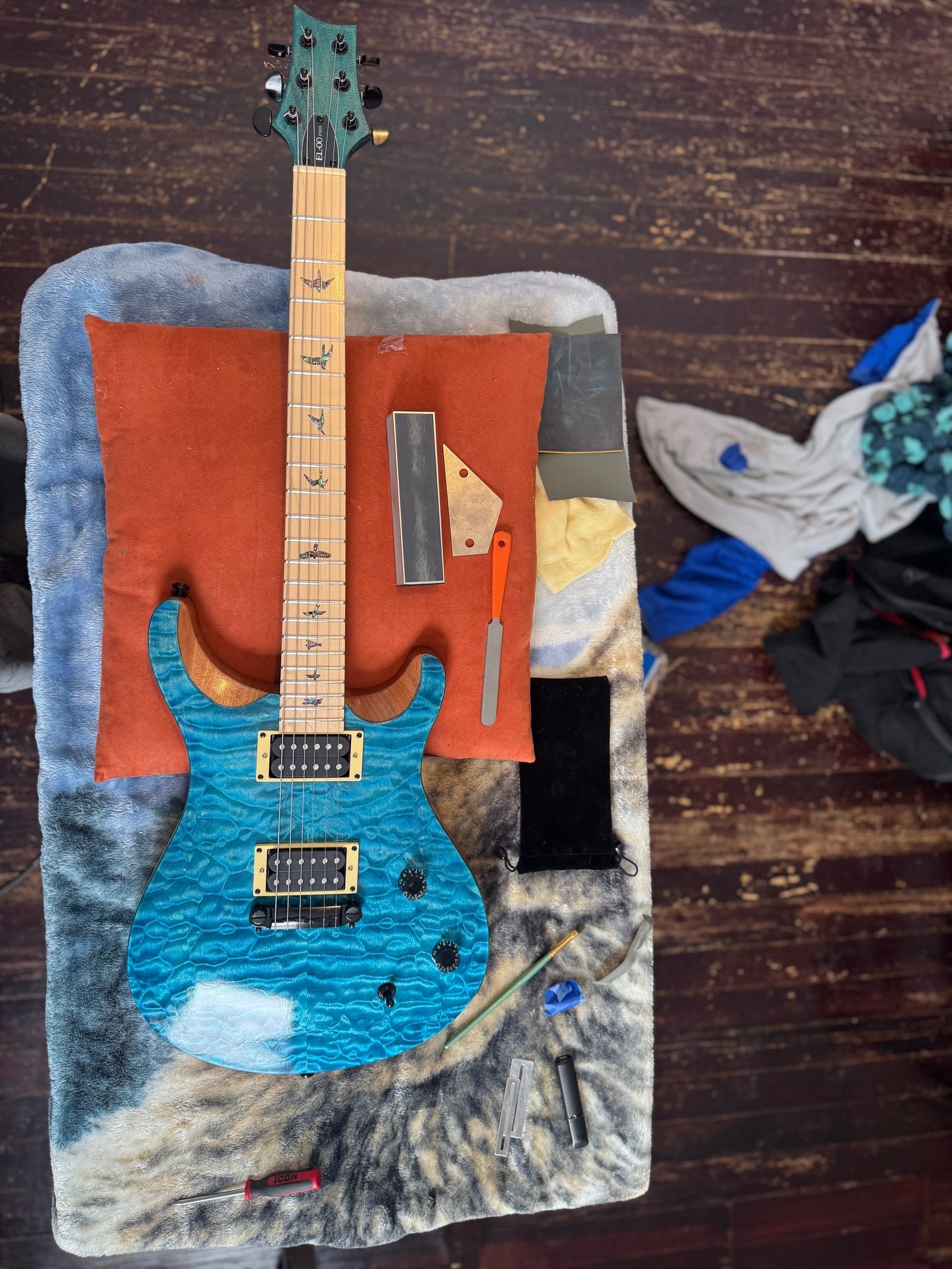 Completed Guitar Photos, Based on PRS-721 Guitar Kit, Made by Order #19684, Chris Kunkle (USA)