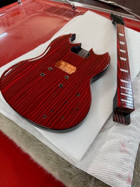 Building Photos, Based on PSG-529 Guitar Kit, Made by Keith Gramling (USA)