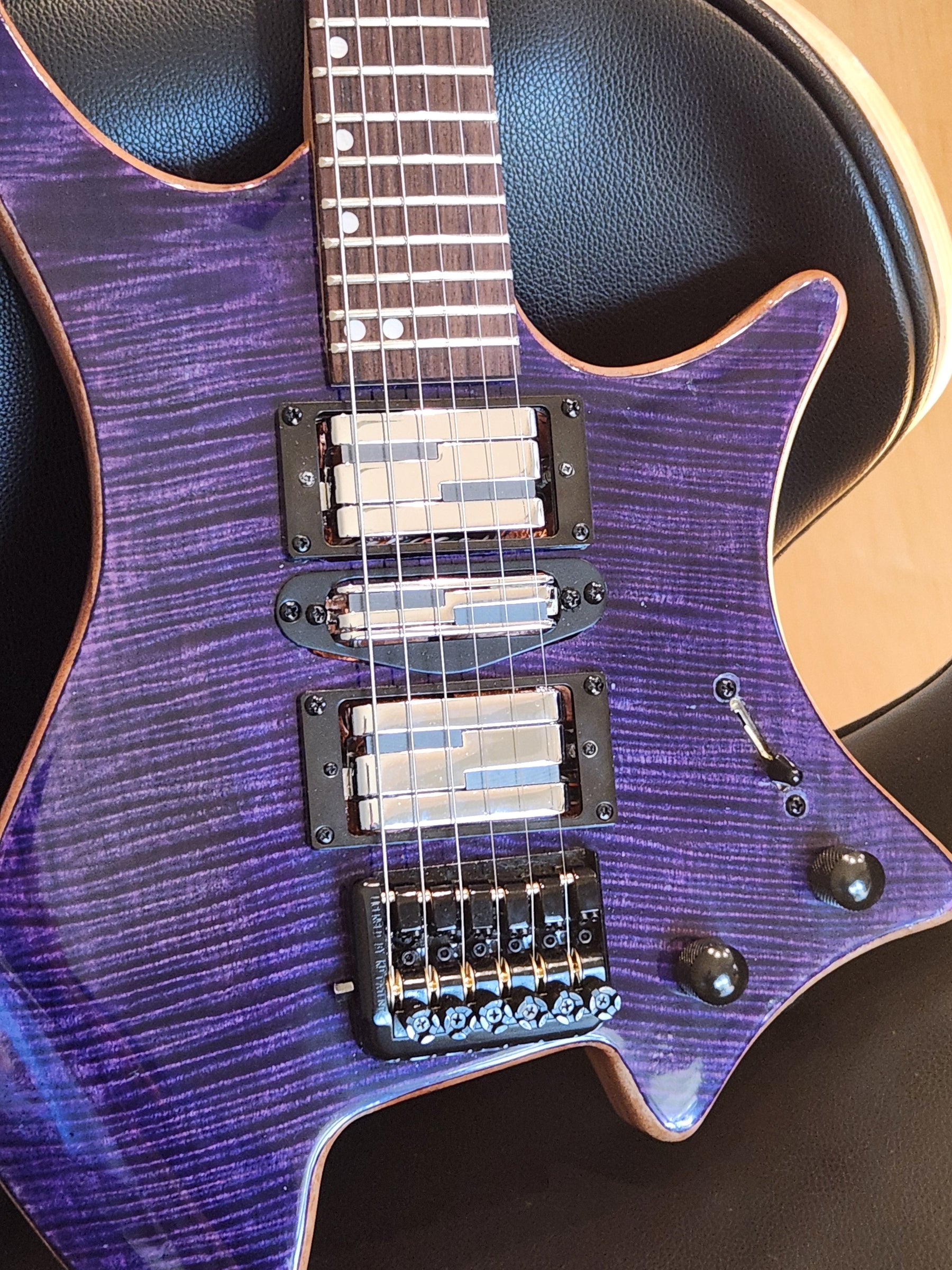 #19072 Order, Completed & Building Photos, Based on ZQN-008 Guitar Kit, Made by Michael Hafling (USA)