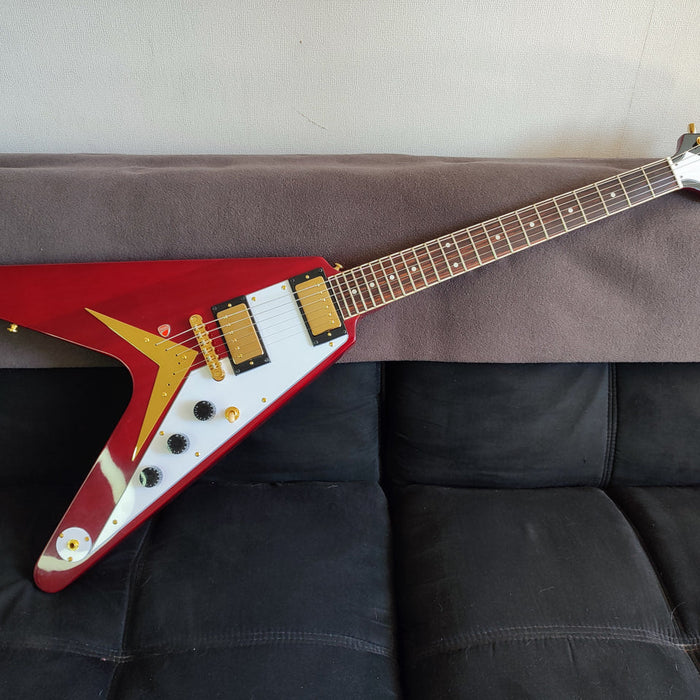 #11524 Order, Completed Guitar Photos, Based on ZQN0257 DIY Electric Guitar Kit, Made by Lukas Diaz (Chile).