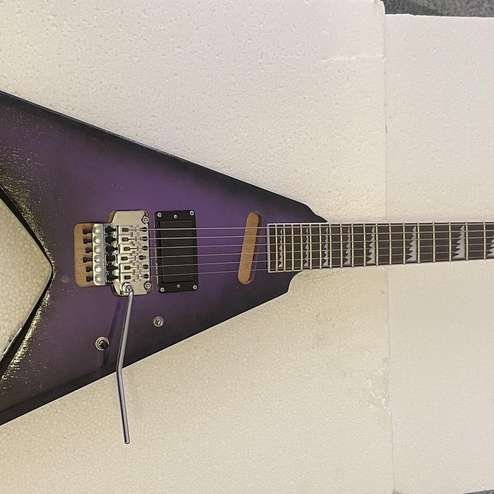 #15018 order, Flying V Custom Design Guitar Kit, made by Alahapperuma Dias (Australia)