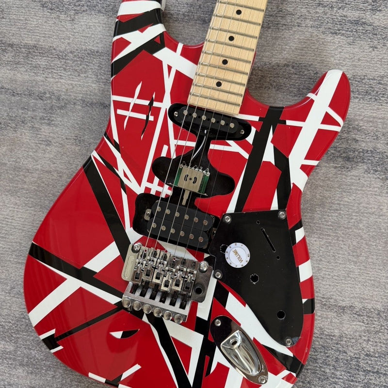 EVH Van Halen Striped Series ST Style Electric Guitar (LRG-026, No Logo)