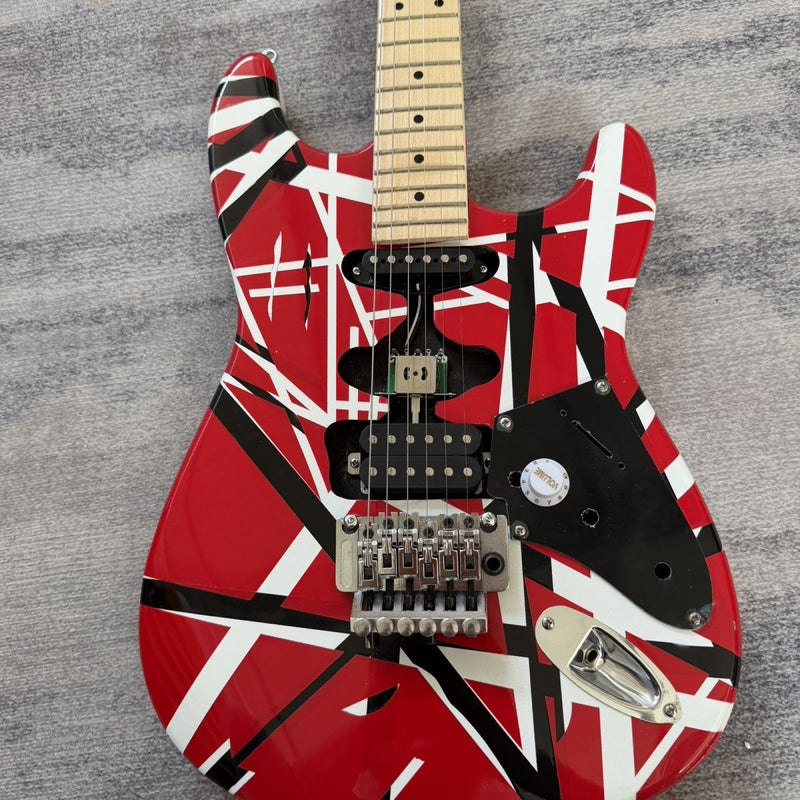 EVH Van Halen Striped Series ST Style Electric Guitar (LRG-026, No Logo)