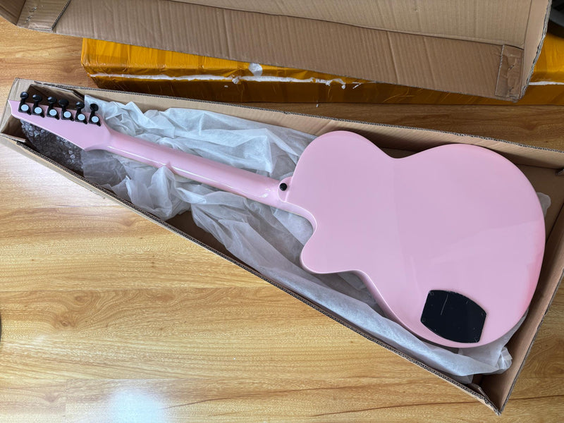 Gloss Soft Pink Thin Body Acoustic-Electric Guitar with Four-Leaf Clover Shaped Sound Hole (LE-550)