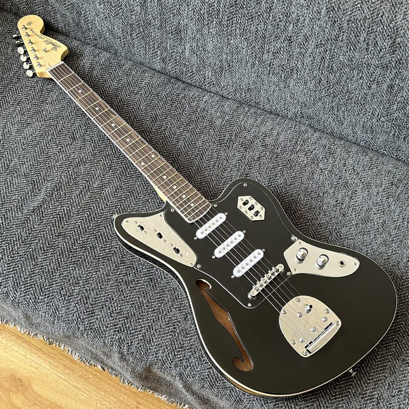Jaguar Style Black Electric Guitar (GKS-015)