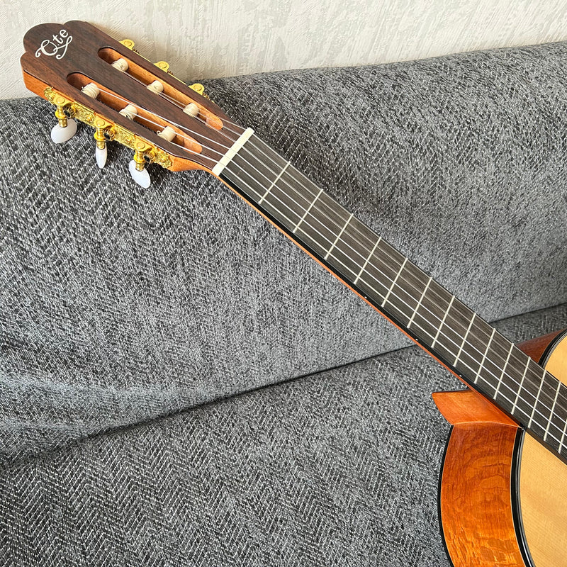 Shanghai Music Show Sample 39 Inch Solid Spruce Top Classical Guitar (C71)