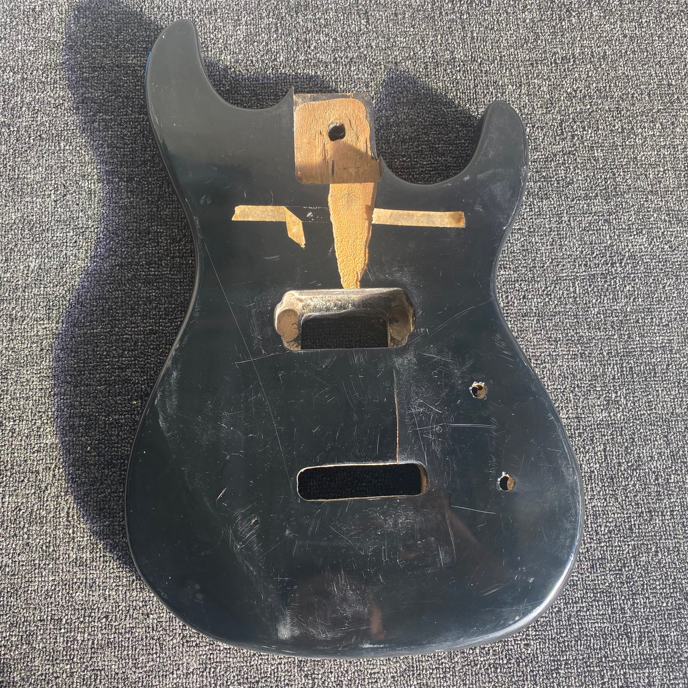 Free Electric Guitar Body (B Level, 0009) — Guitar Kit Shop