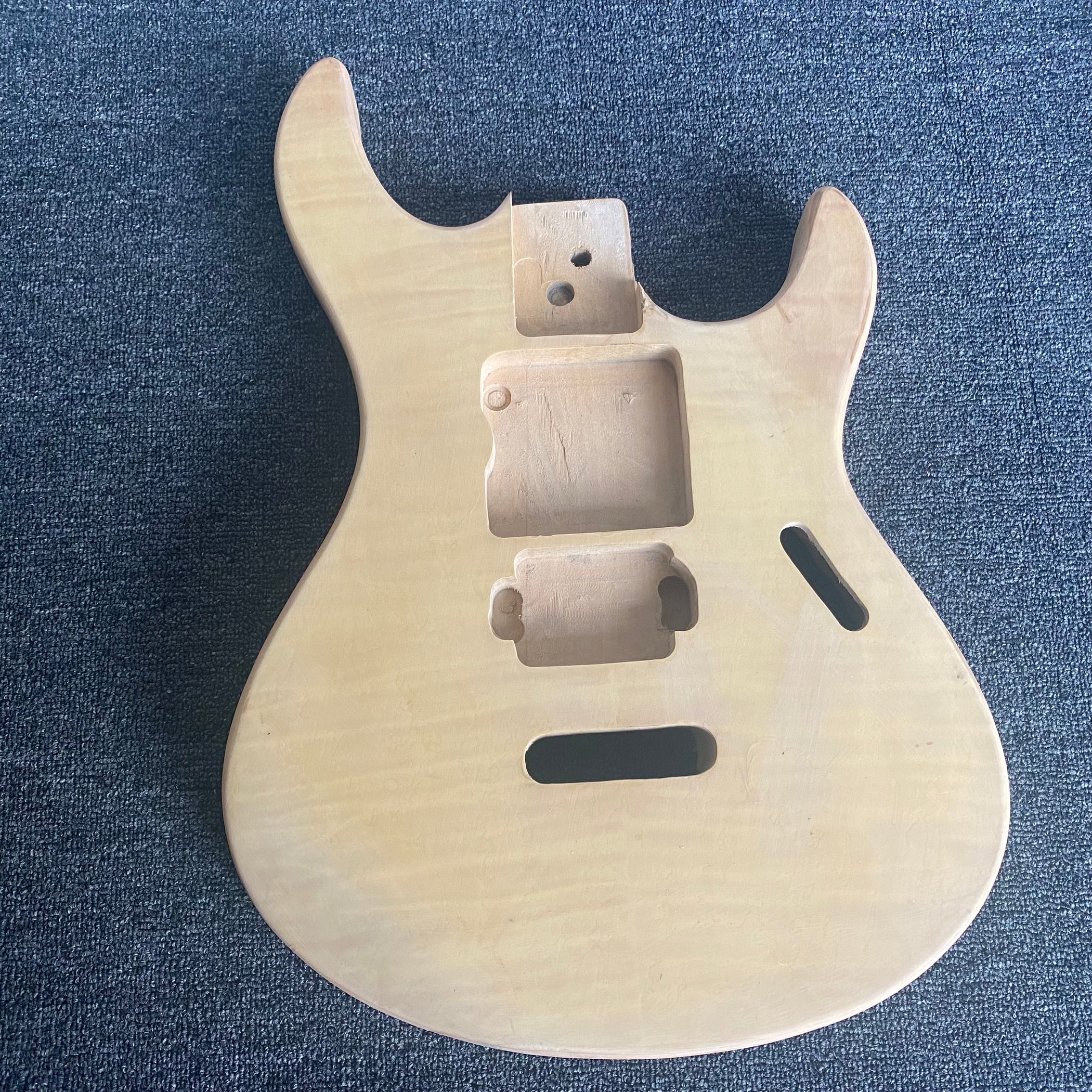 Free Electric Guitar Body (B Level, 0018) — Guitar Kit Shop