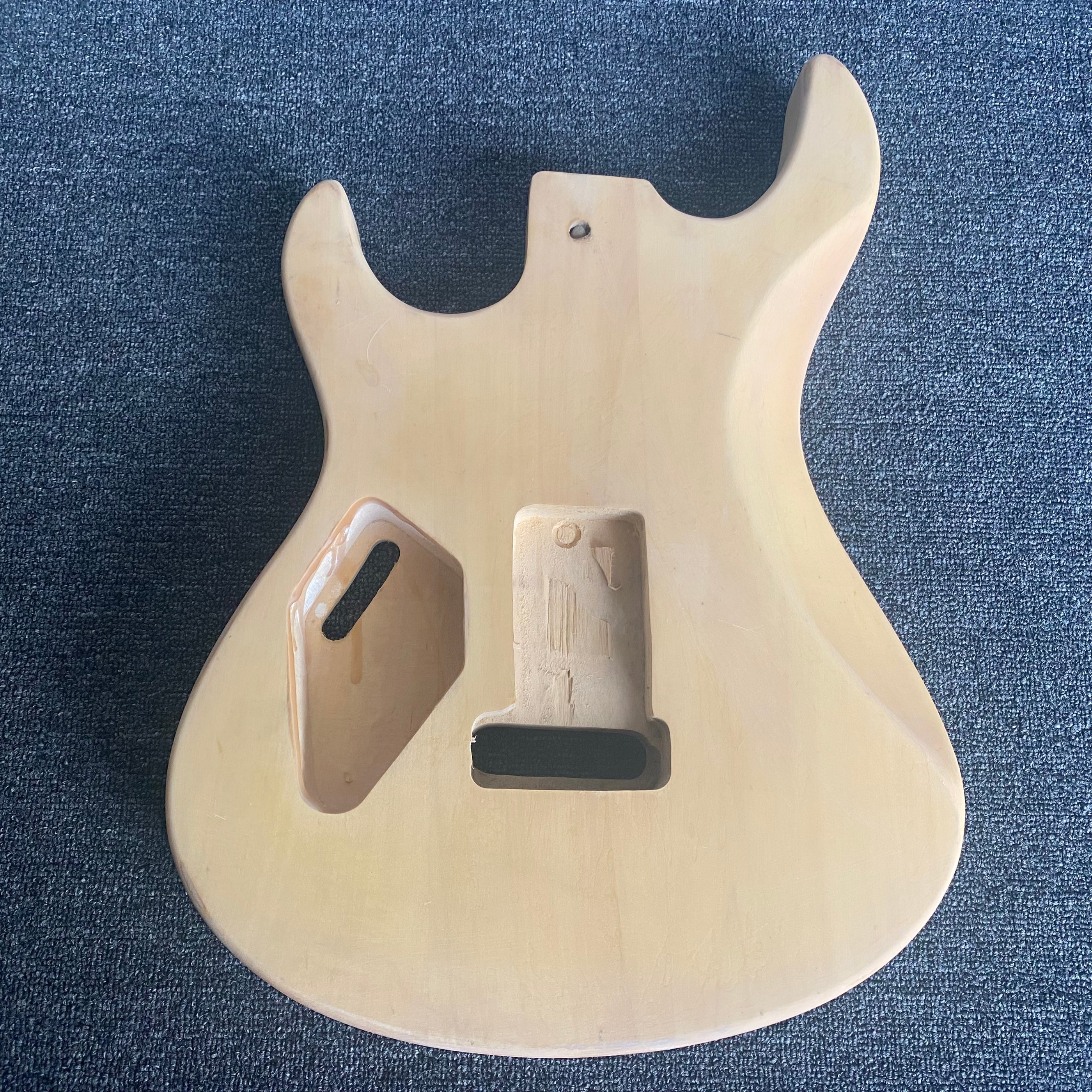 Free Electric Guitar Body (B Level, 0018) — Guitar Kit Shop