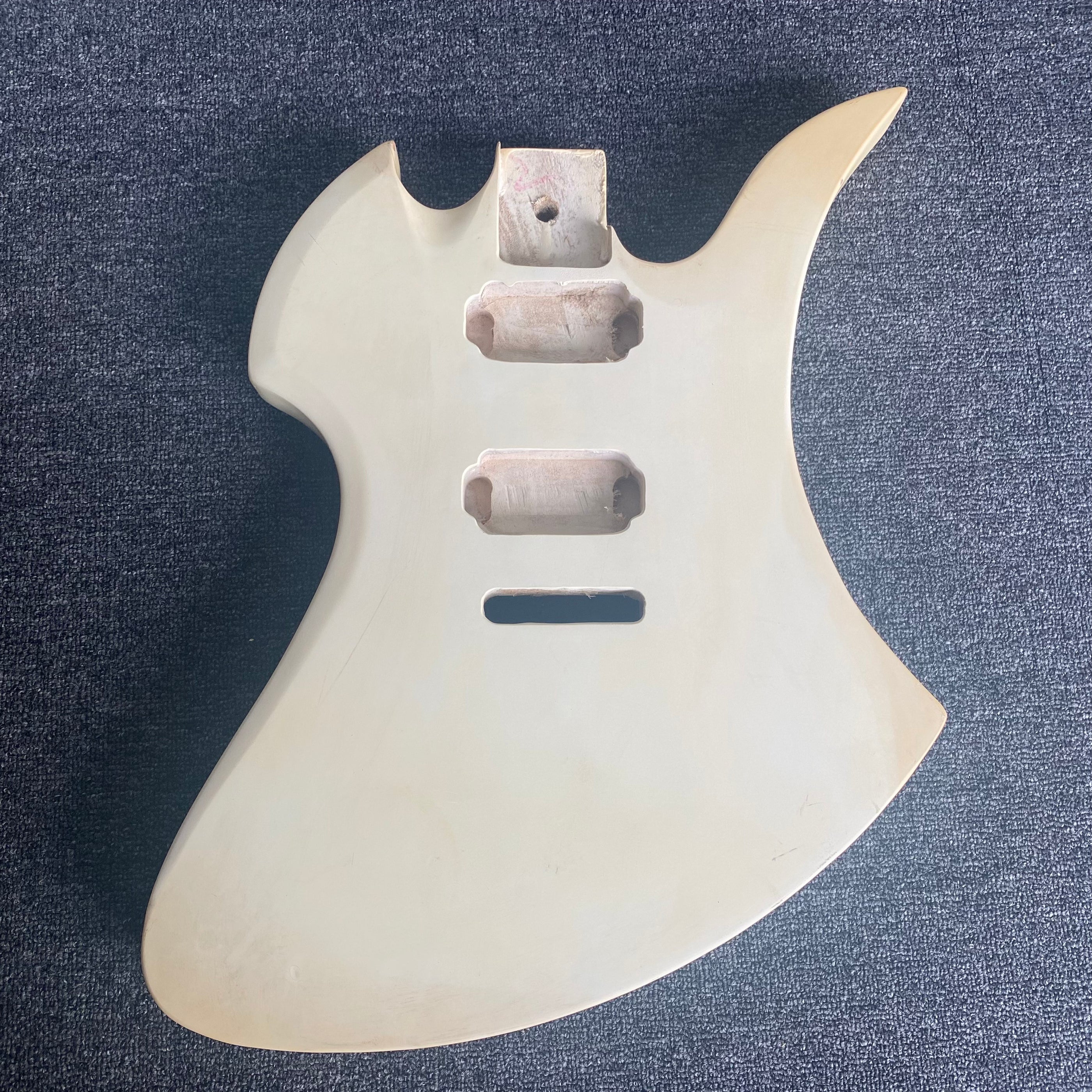 Free Electric Guitar Body (B Level, 0020) — Guitar Kit Shop