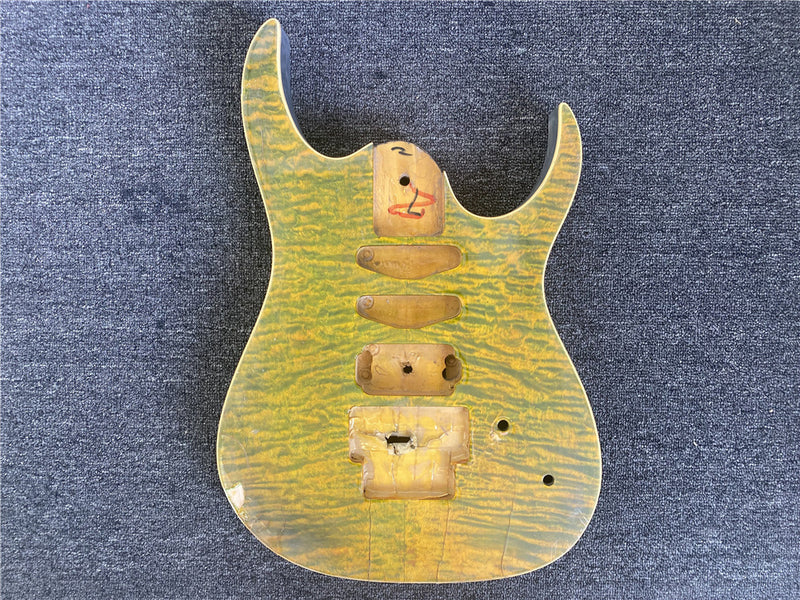 Free Electric Guitar / Bass Guitar Body (B Level, 0429)