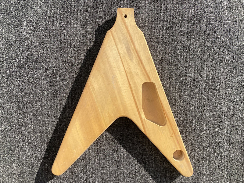 Free Electric Guitar / Bass Guitar Body (B Level, 0457)