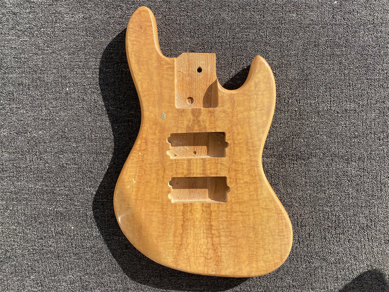 Free Electric Guitar Body / Bass Guitar Body (B Level, 0560)