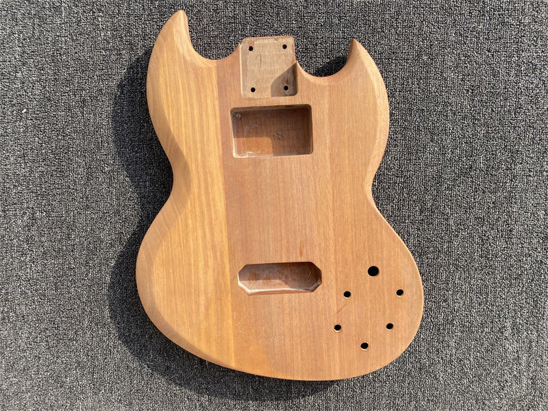 Free Electric Guitar Body / Bass Guitar Body (B Level, 0516)