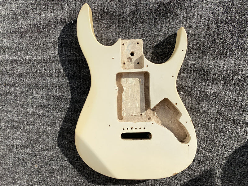 Free Electric Guitar Body / Bass Guitar Body (B Level, 0580)