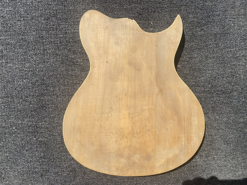 Free Electric Guitar Body / Bass Guitar Body (B Level, 0618)
