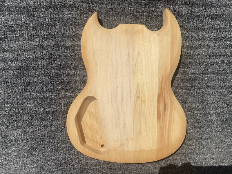 Free Electric Guitar Body / Bass Guitar Body (B Level, 0626)