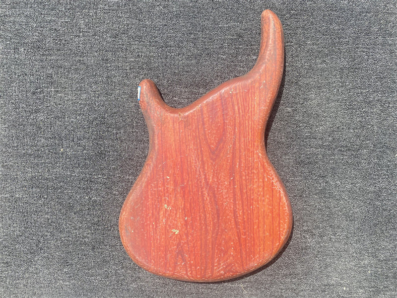 Free Electric Guitar Body / Bass Guitar Body (B Level, 0640)