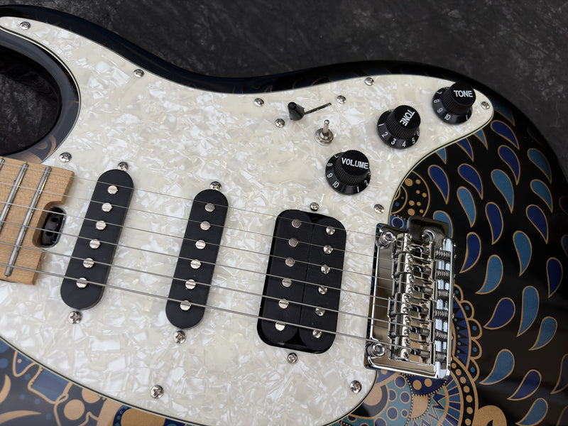 Pango Music Peacock Pattern ST-Style Electric Guitar with Roasted Maple Neck & 2-Point Tremolo (YMZ-239)