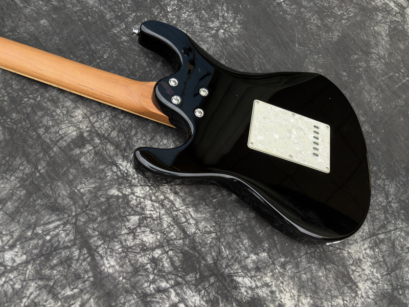 Pango Music Peacock Pattern ST-Style Electric Guitar with Roasted Maple Neck & 2-Point Tremolo (YMZ-239)