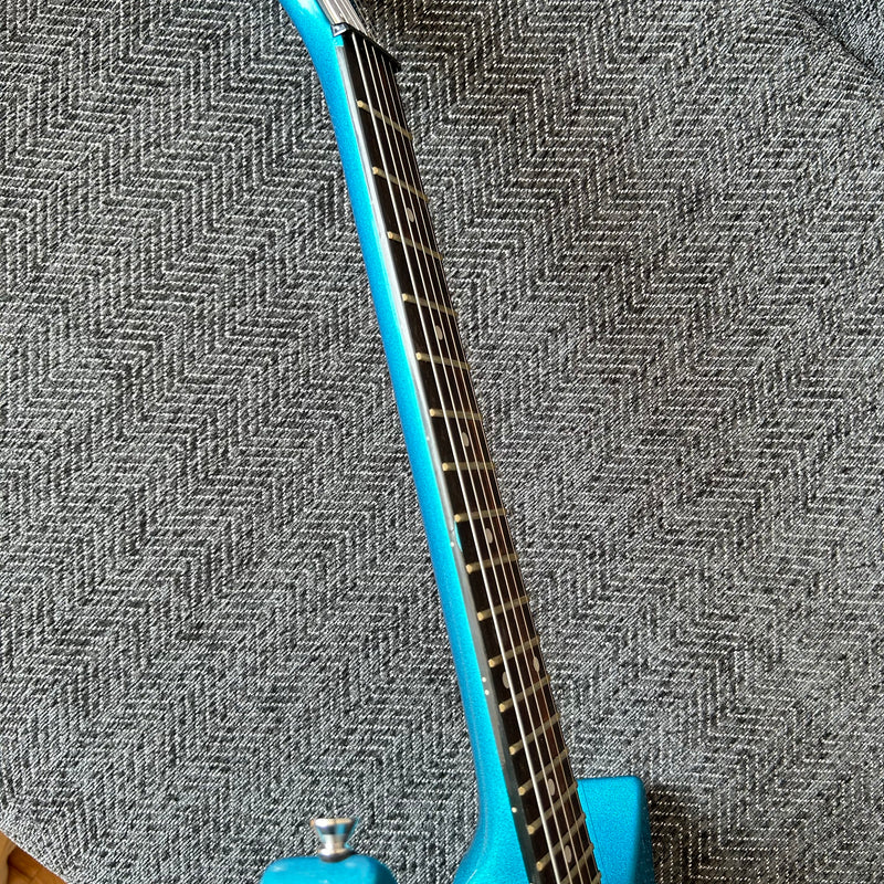 Rick Style Short Scale Length Electric Guitar with Metallic Finish (GKS-012)