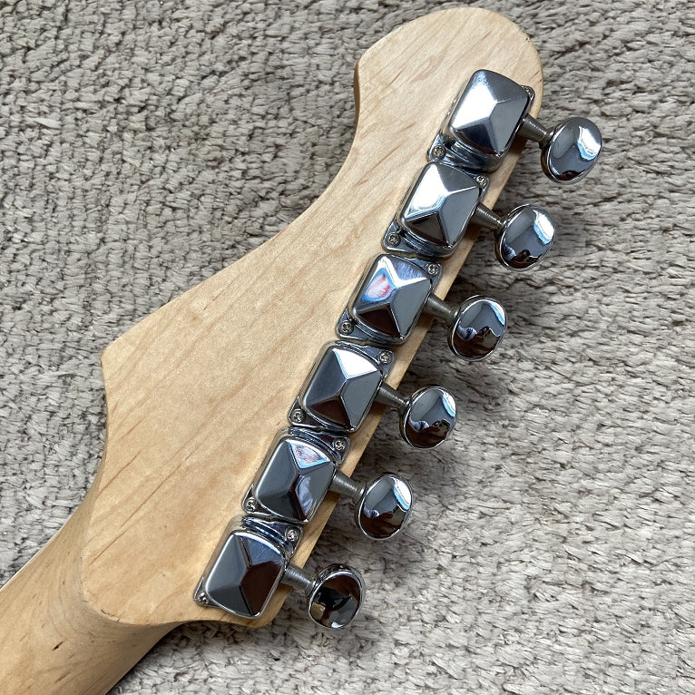 PANGO Music Electric Gutiar on Sale (016)