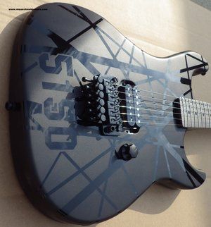 Custom Design Guitar (2023-04-24)